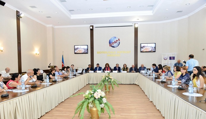 Baku hosts conference dedicated to National Press Day 